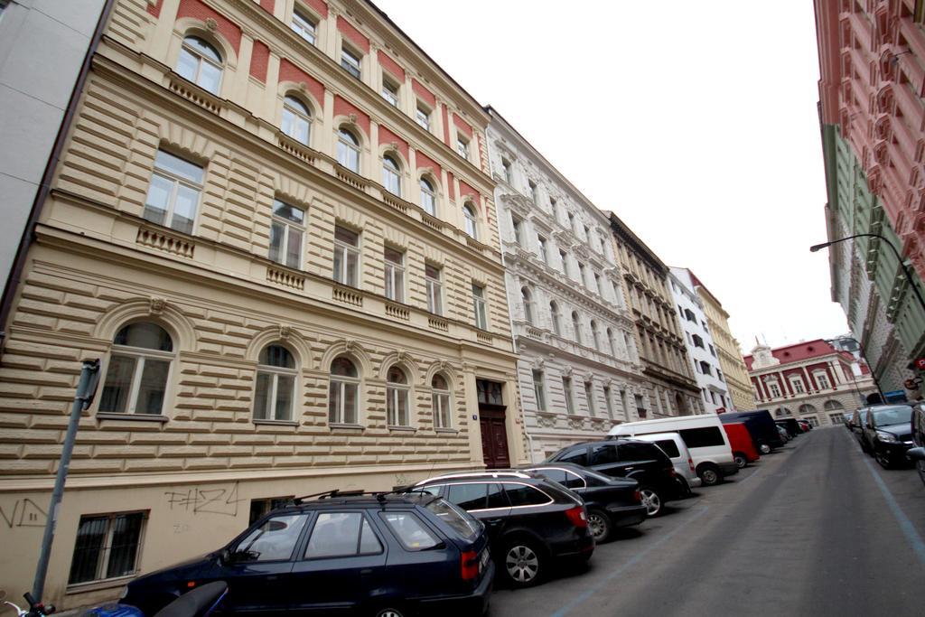 Hálkova Apartmán *